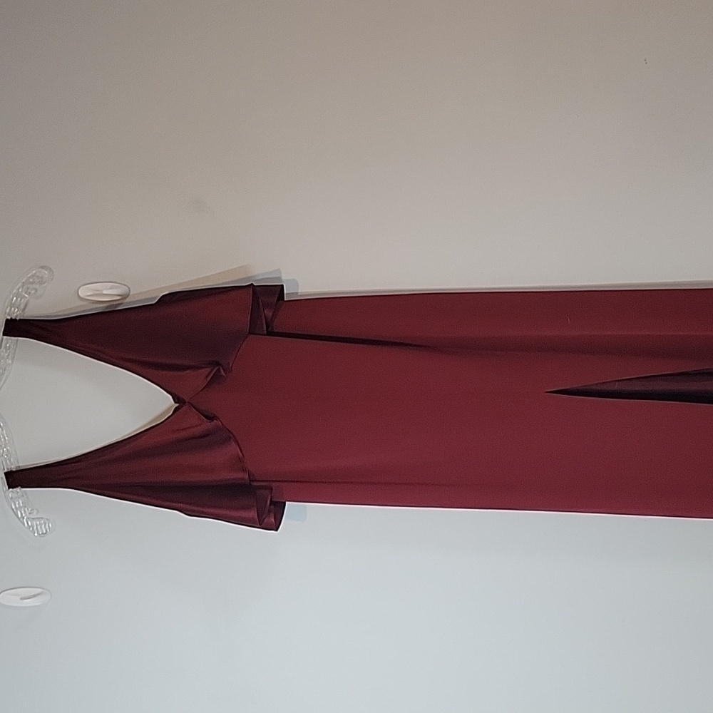 Jill Jill Stuart Women's Deep-v Satin Back Crepe long maxi Gown